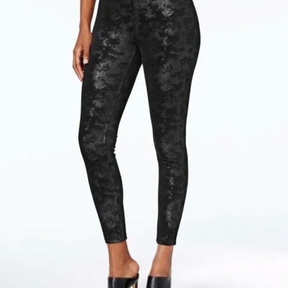 HUE Metallic Microsuede Knit Leggings Size Medium Black Silver - Picture 1 of 13